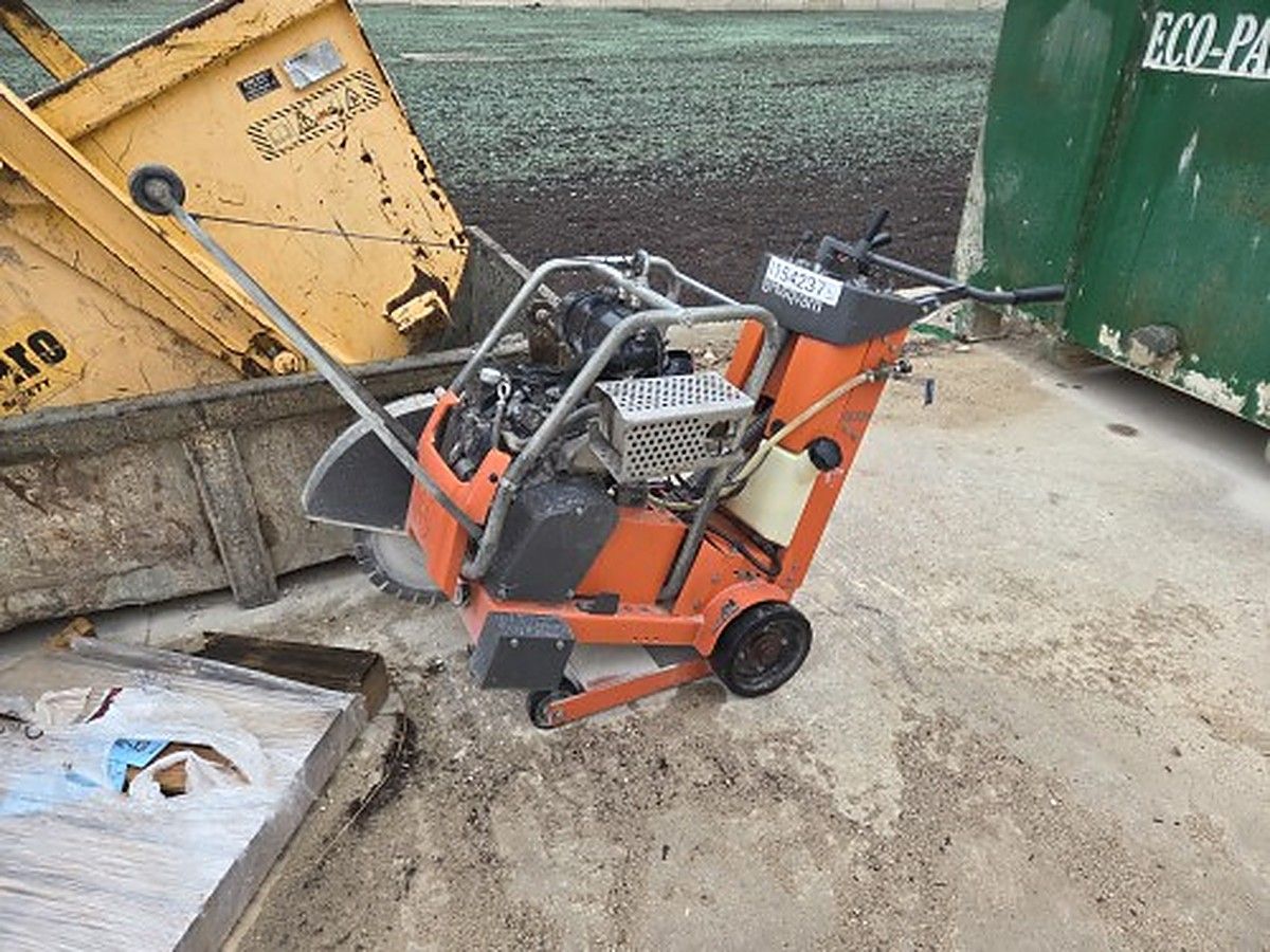 HUSQVARNA FS524 photo 2
