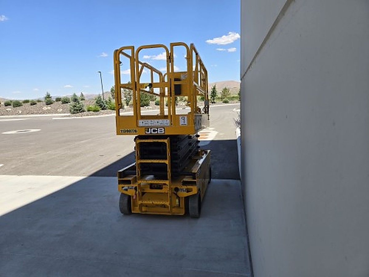 JCB S3246E photo 3