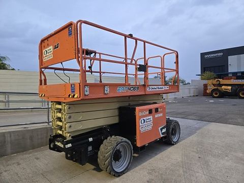 2022 JLG ERT4069 Scissor Lift 39-40' Electric