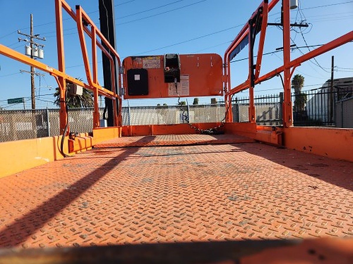 JLG ERT4069 photo 11