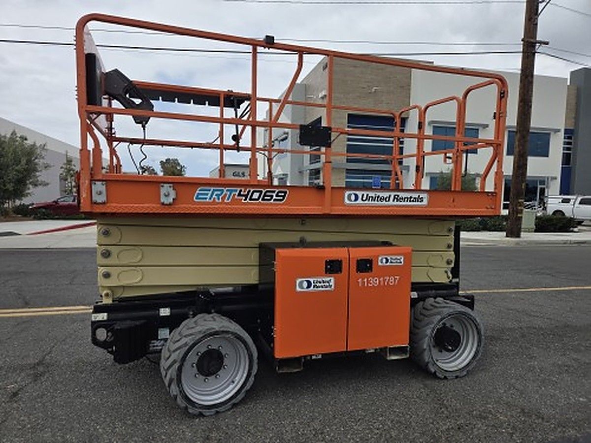 JLG ERT4069 photo 4