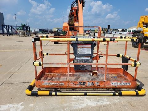 2022 JLG F1001237882/96' for sale