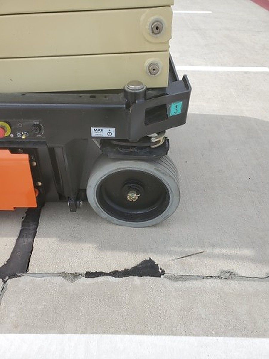 JLG R3246 photo 2