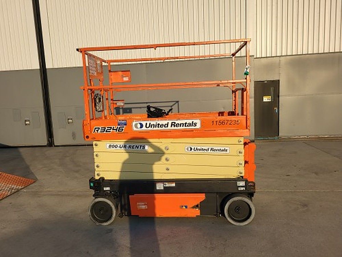 JLG R3246 photo 2