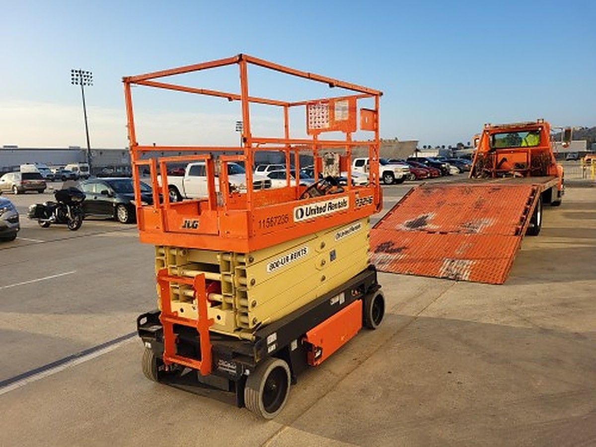 JLG R3246 photo 4