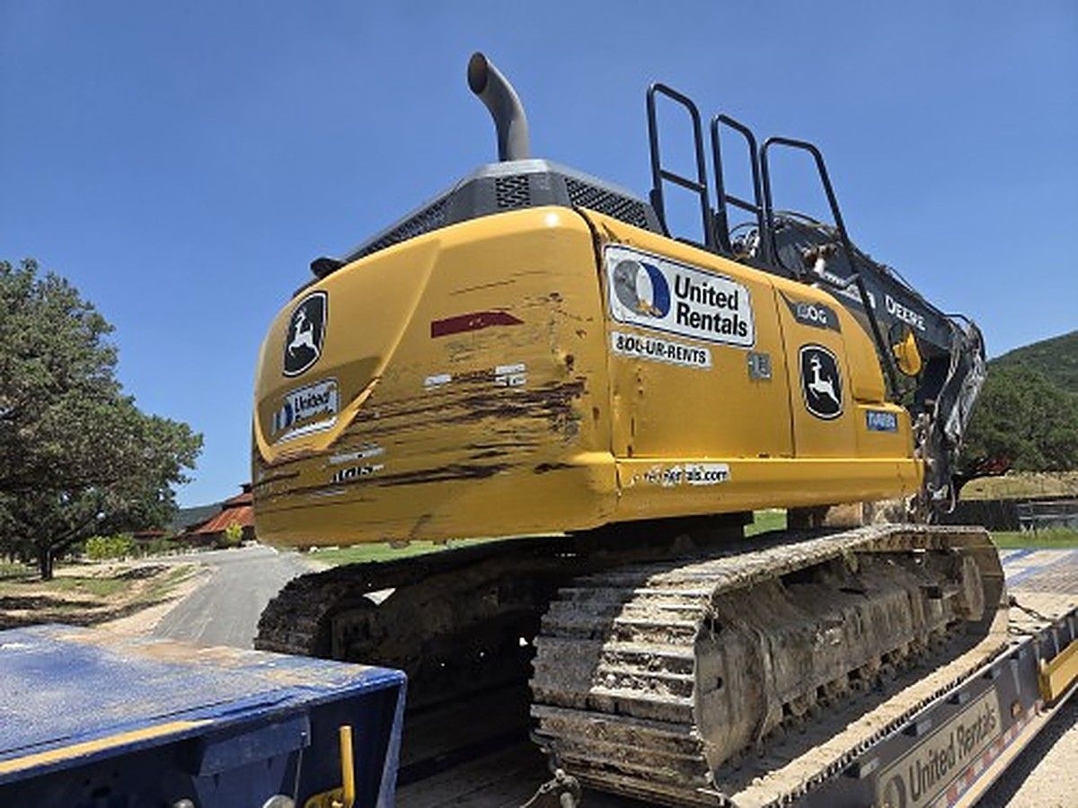 JOHN DEERE 130G LC photo 8