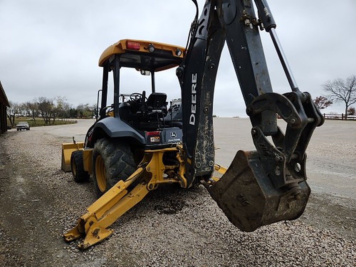 JOHN DEERE 310L EP II photo 4