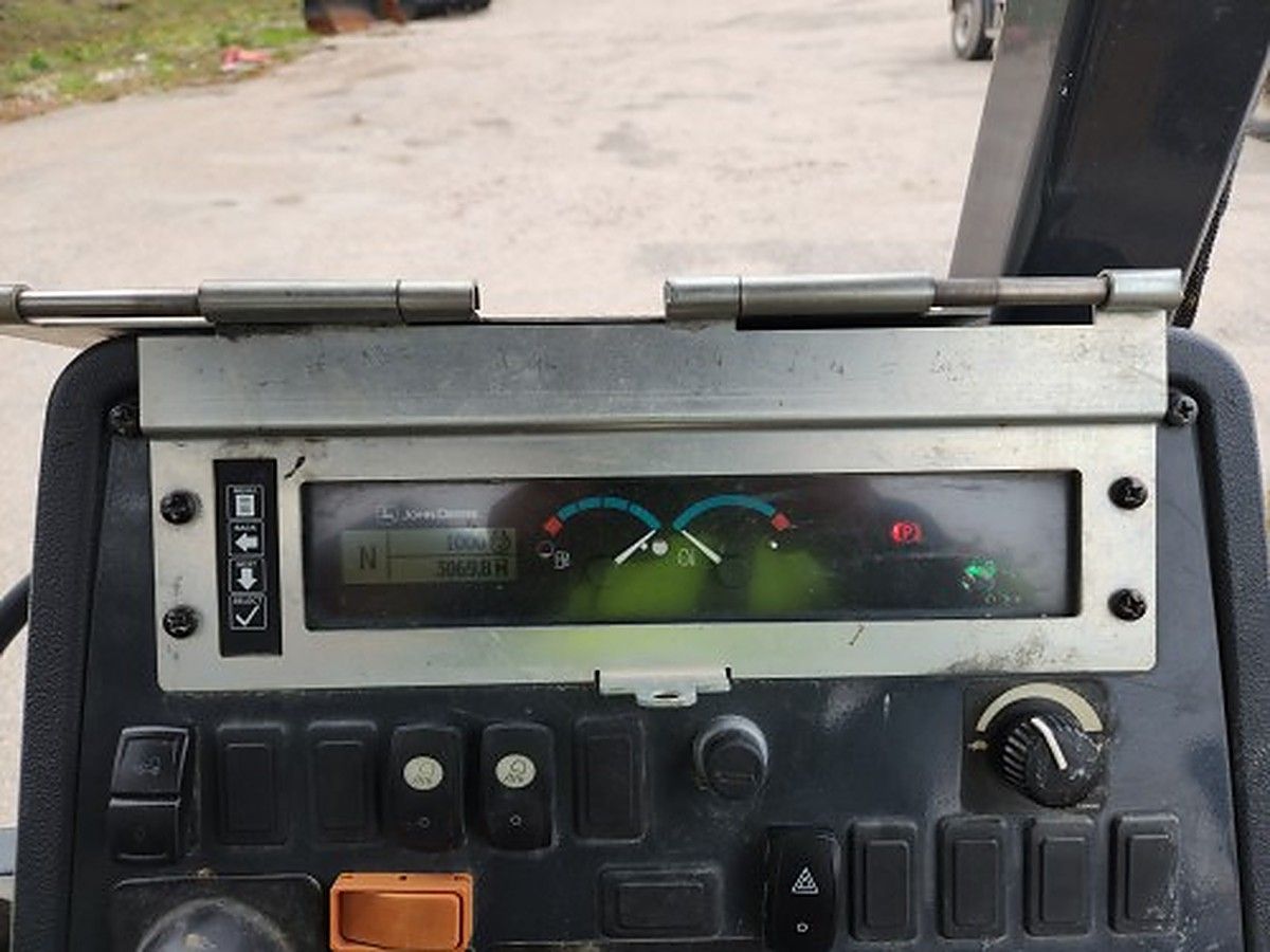 JOHN DEERE 310L EP II photo 5