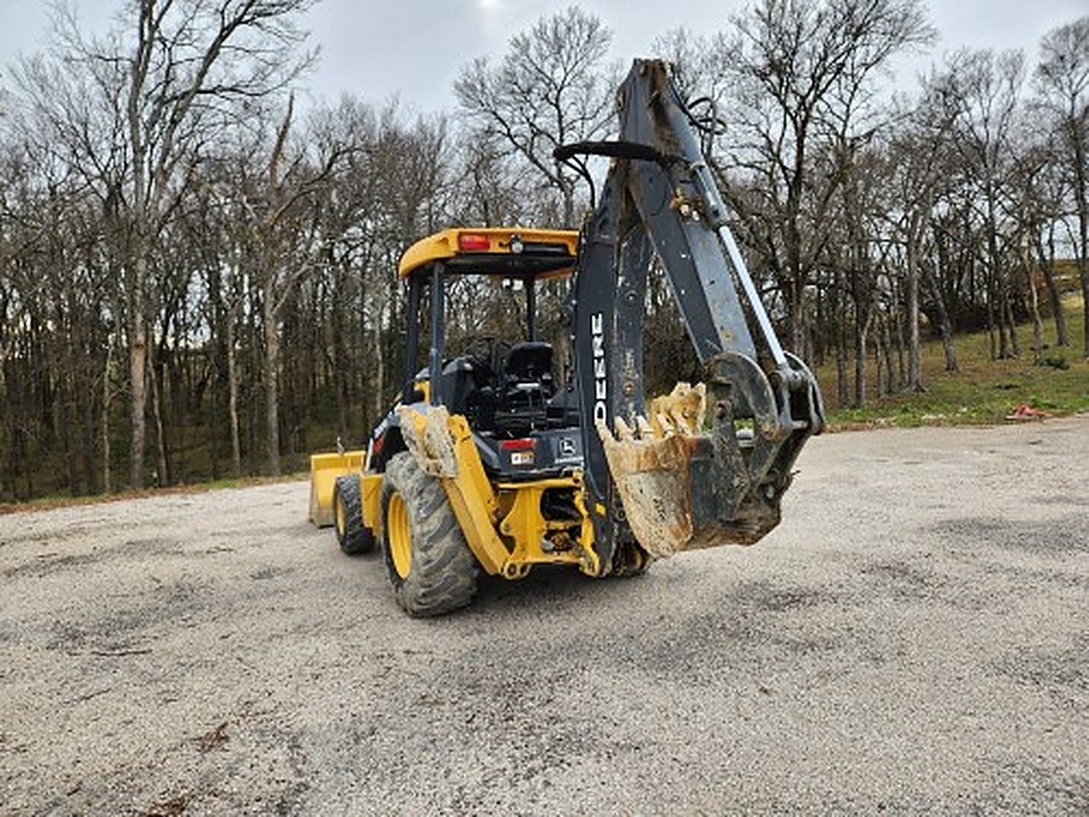 JOHN DEERE 310L EP II photo 6
