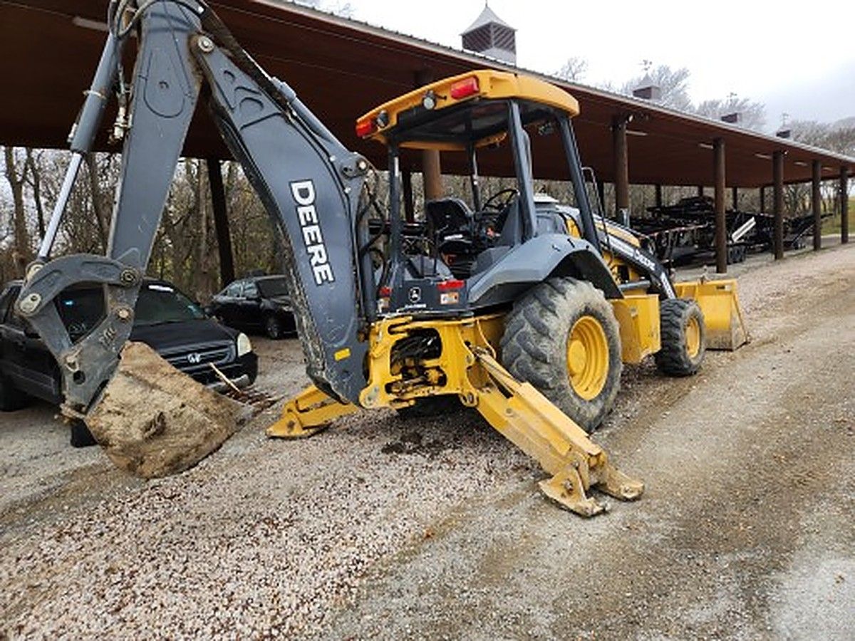 JOHN DEERE 310L EP II photo 9