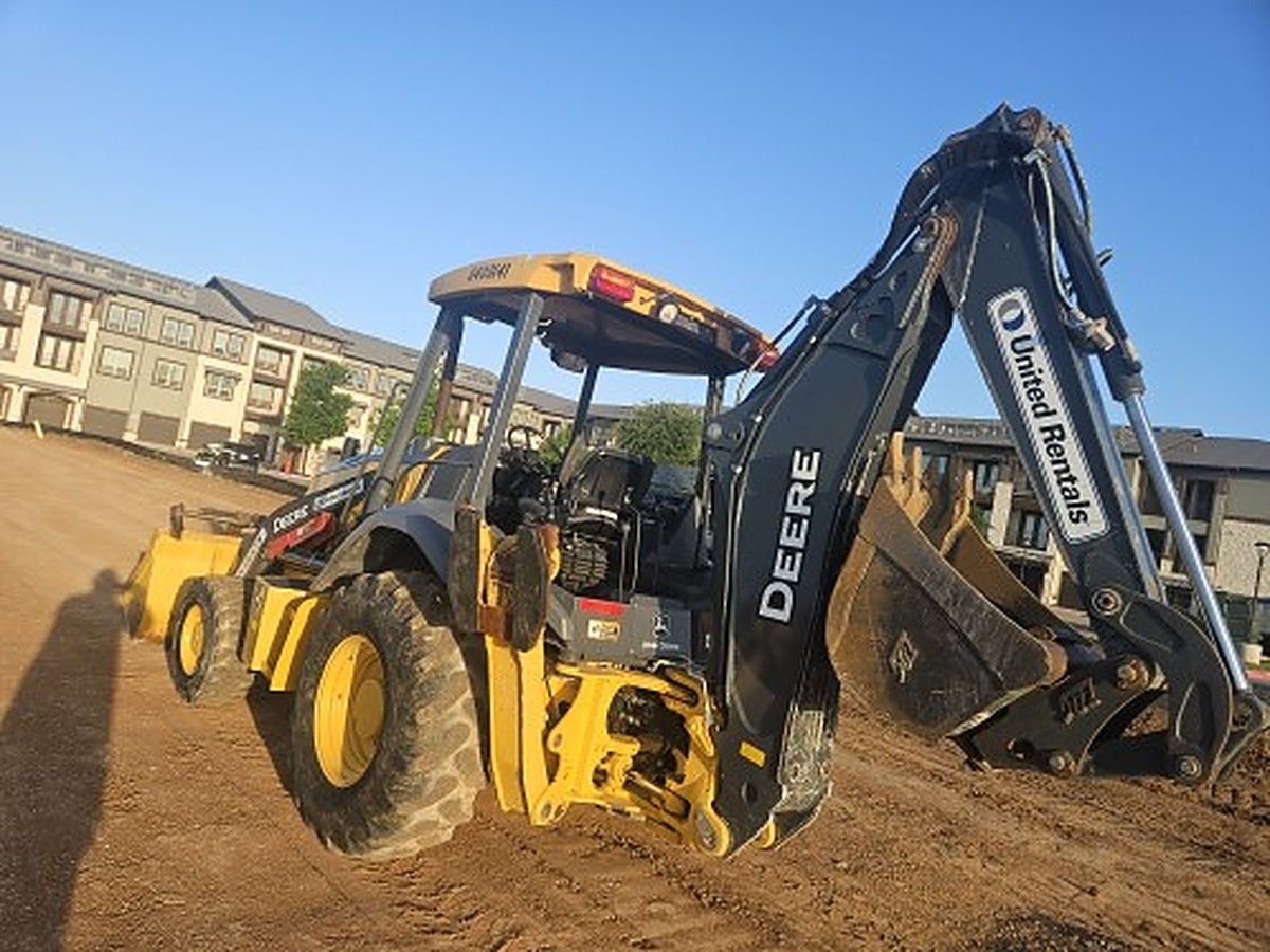 JOHN DEERE 310L EP II photo 8