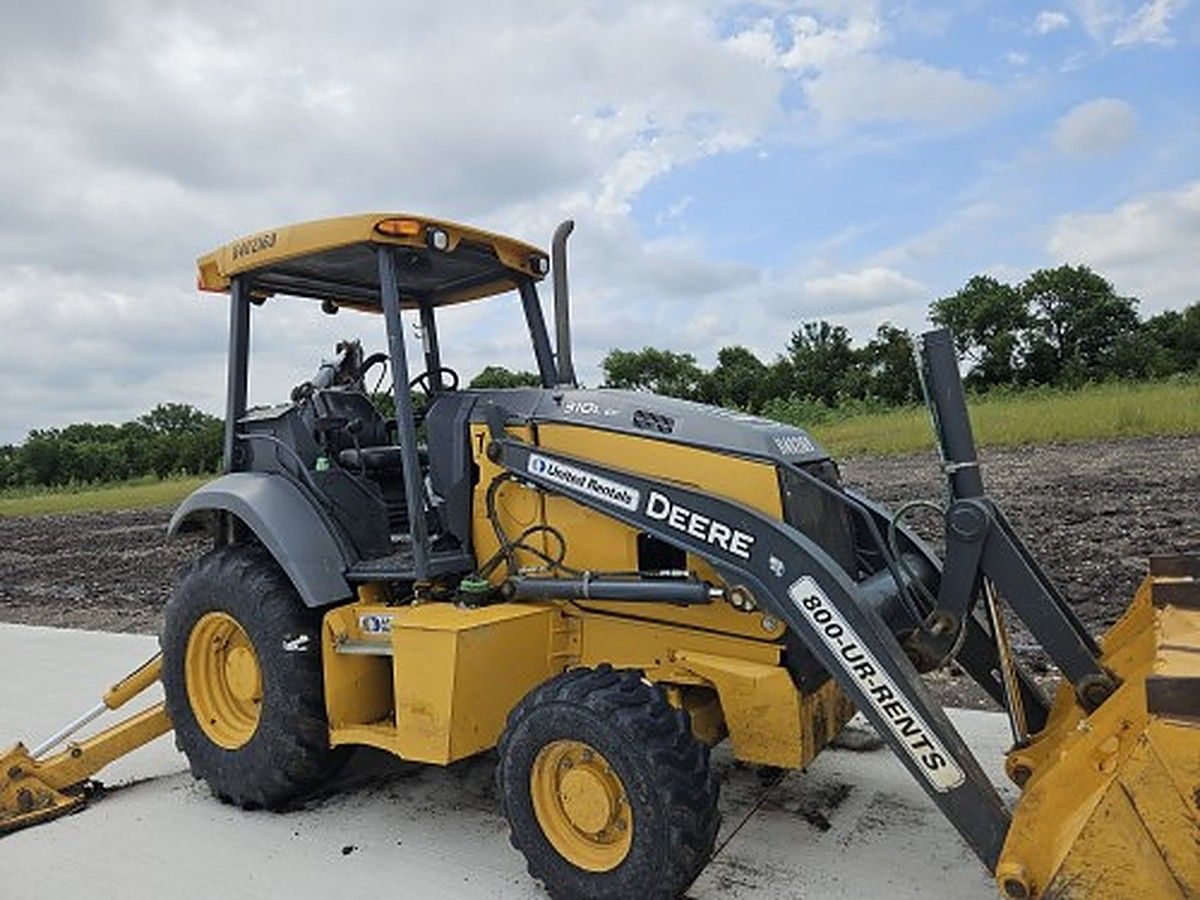 JOHN DEERE 310L EP II photo 2