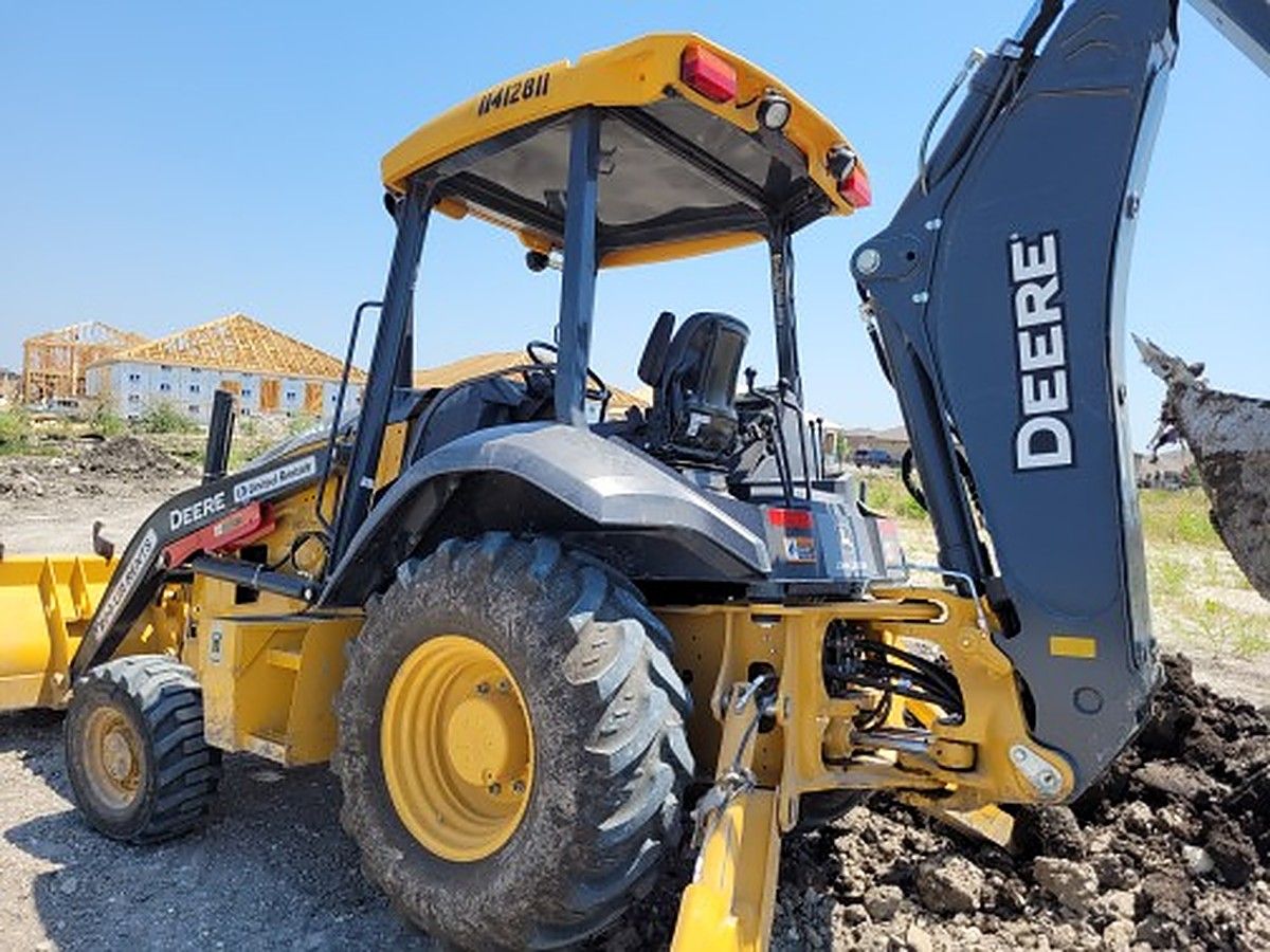 JOHN DEERE 310L EP II photo 3