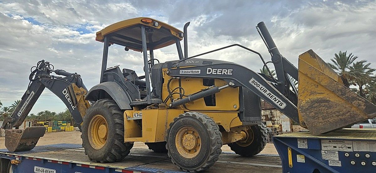 JOHN DEERE 310L EP II photo 2