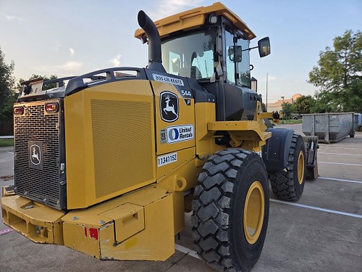 JOHN DEERE 544P photo 2