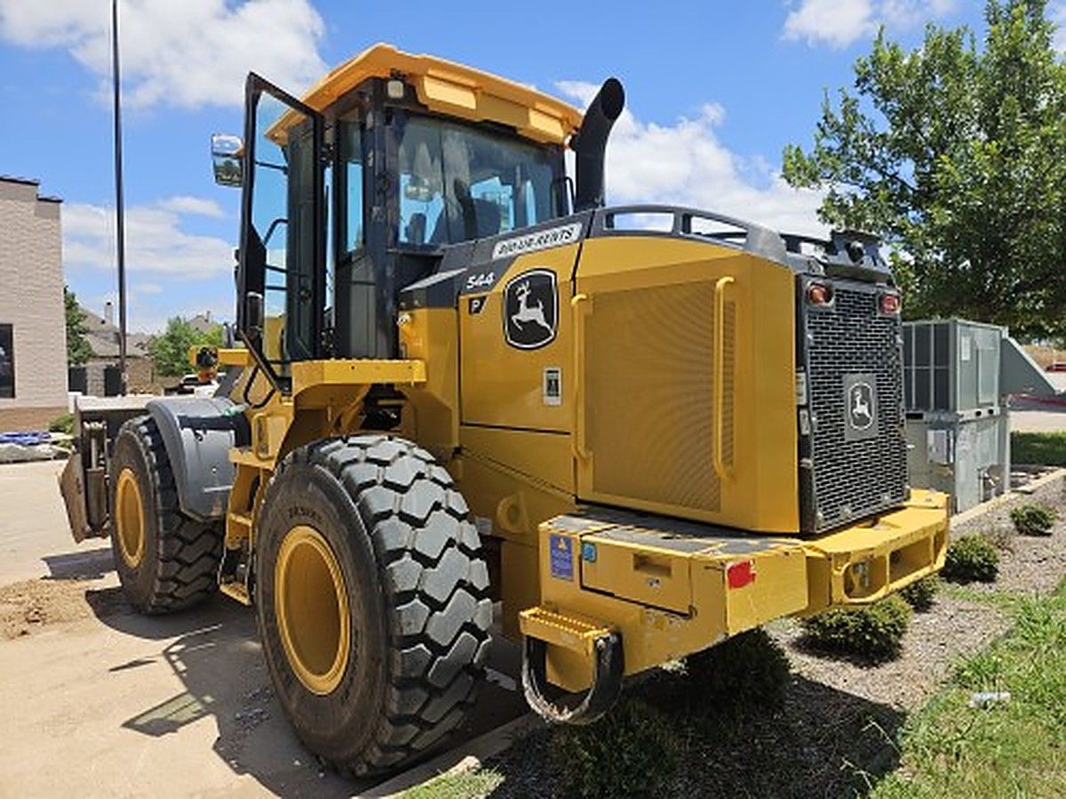 JOHN DEERE 544P photo 7