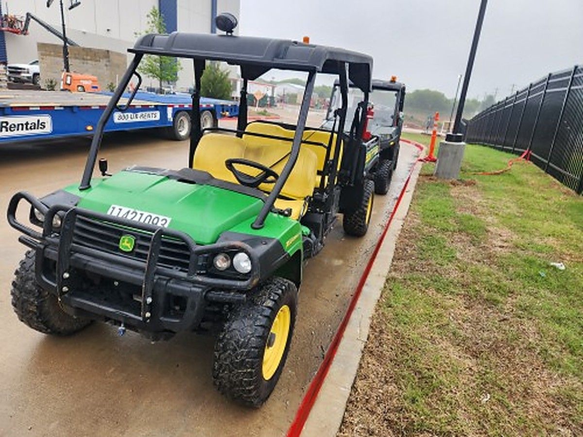 JOHN DEERE 855M S4 photo 2