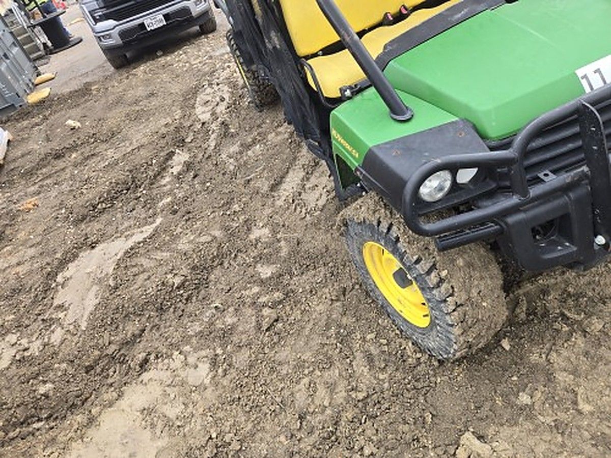 JOHN DEERE 855M S4 photo 3