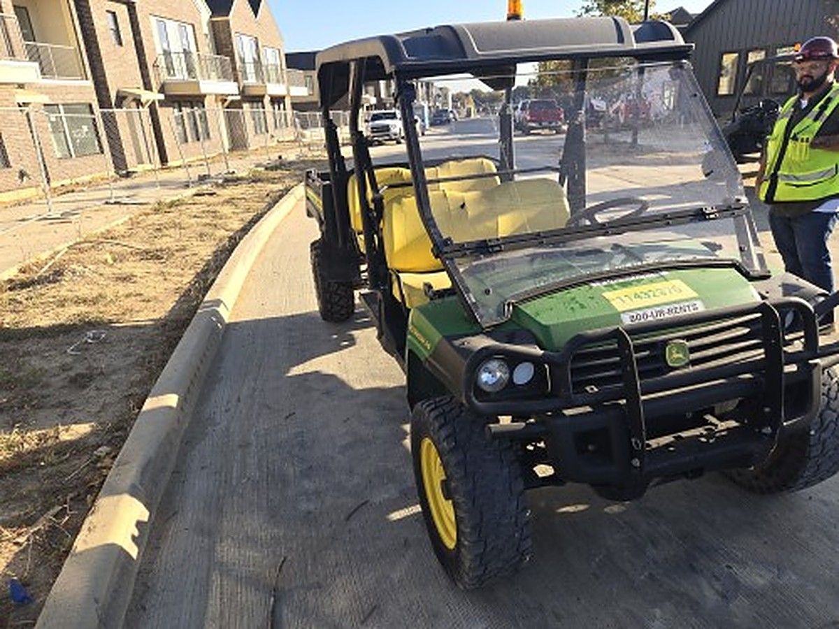 JOHN DEERE 855M S4 photo 3