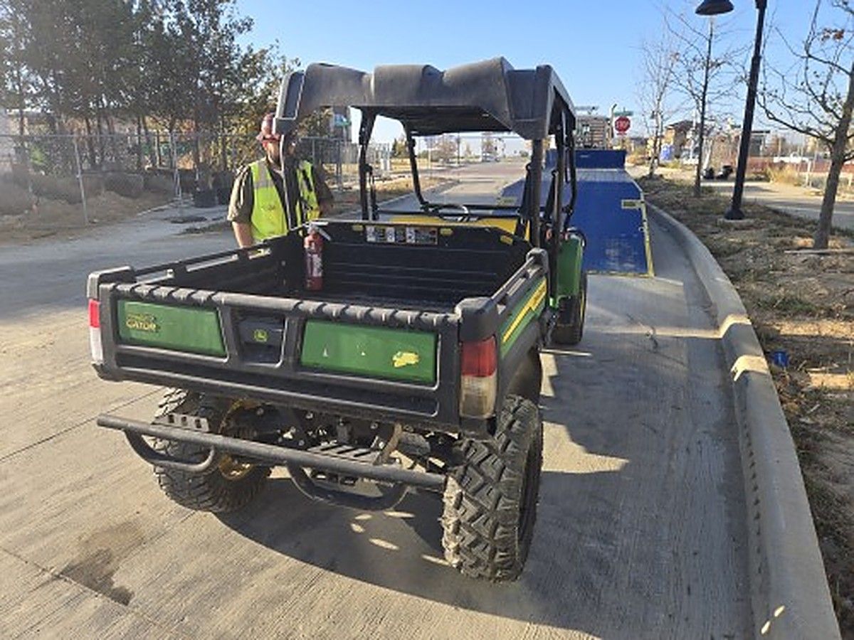 JOHN DEERE 855M S4 photo 4