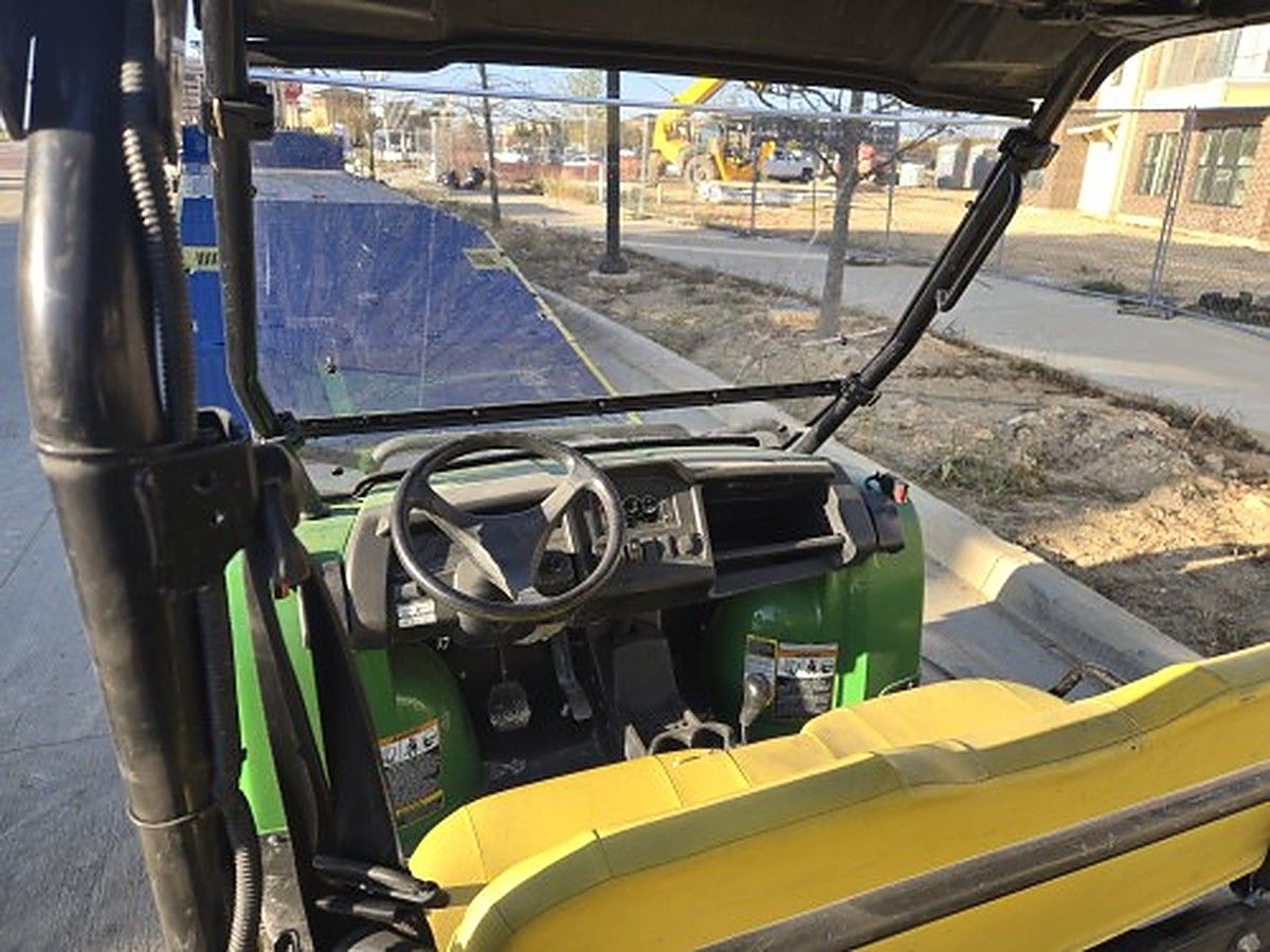JOHN DEERE 855M S4 photo 5