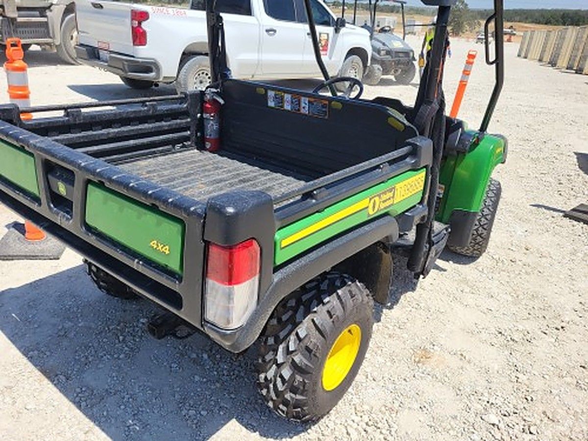JOHN DEERE HPX815E photo 2