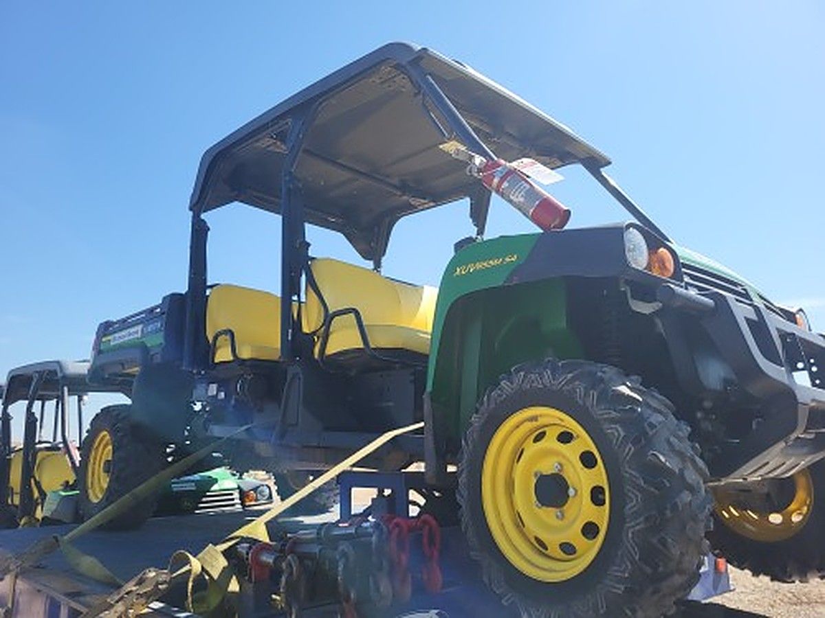 JOHN DEERE XUV855M S4 photo 3