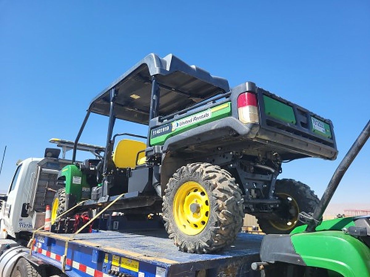 JOHN DEERE XUV855M S4 photo 7