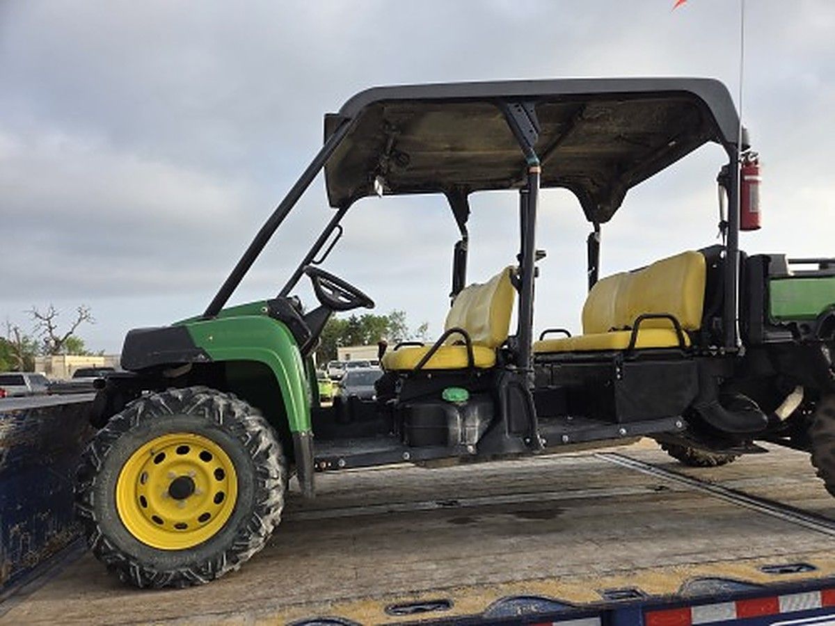 JOHN DEERE XUV855M S4 photo 5
