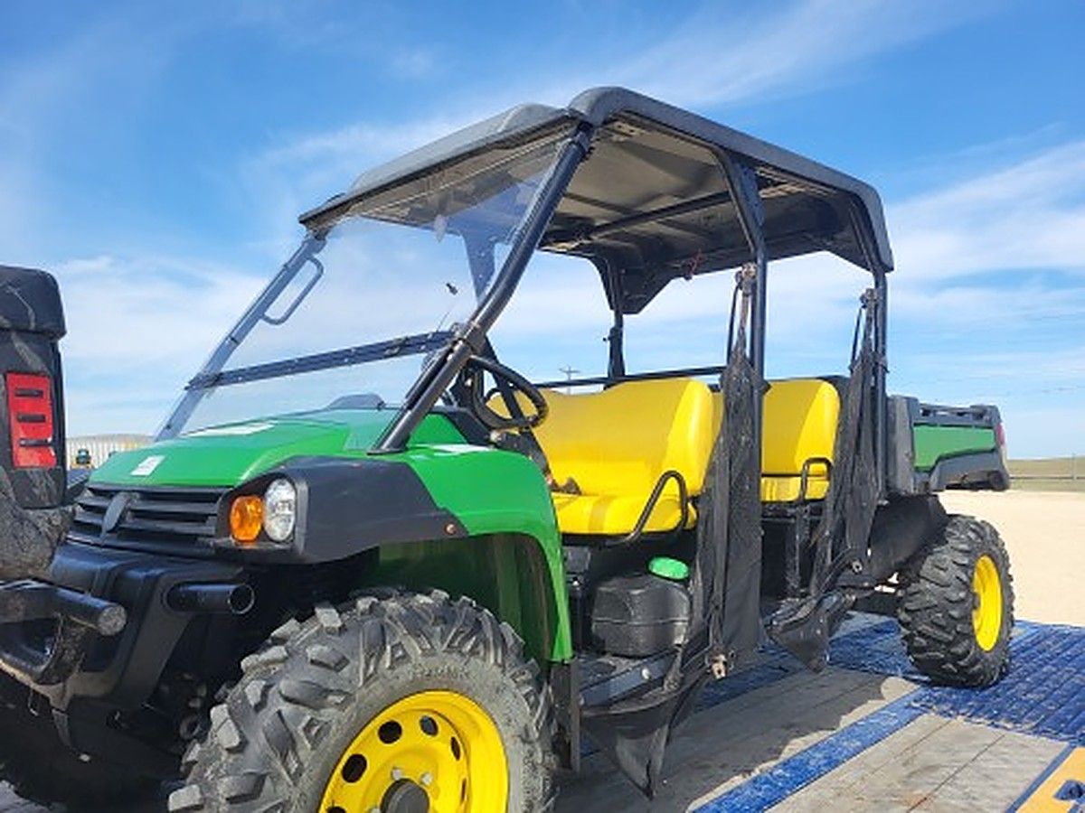 JOHN DEERE XUV855M S4 photo 4