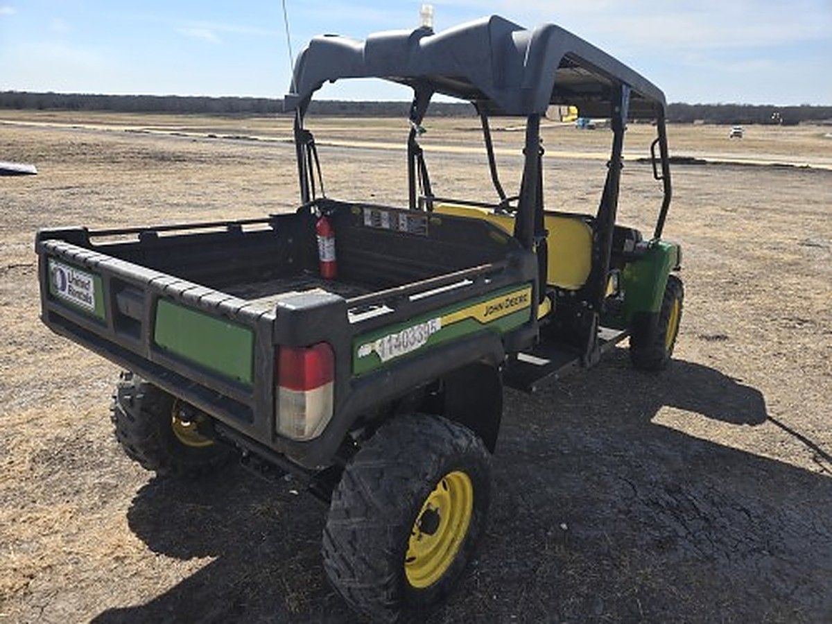 JOHN DEERE XUV855M S4 photo 3
