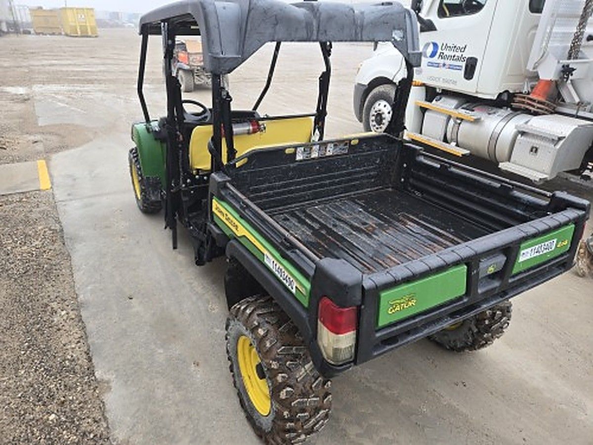 JOHN DEERE XUV855M S4 photo 2