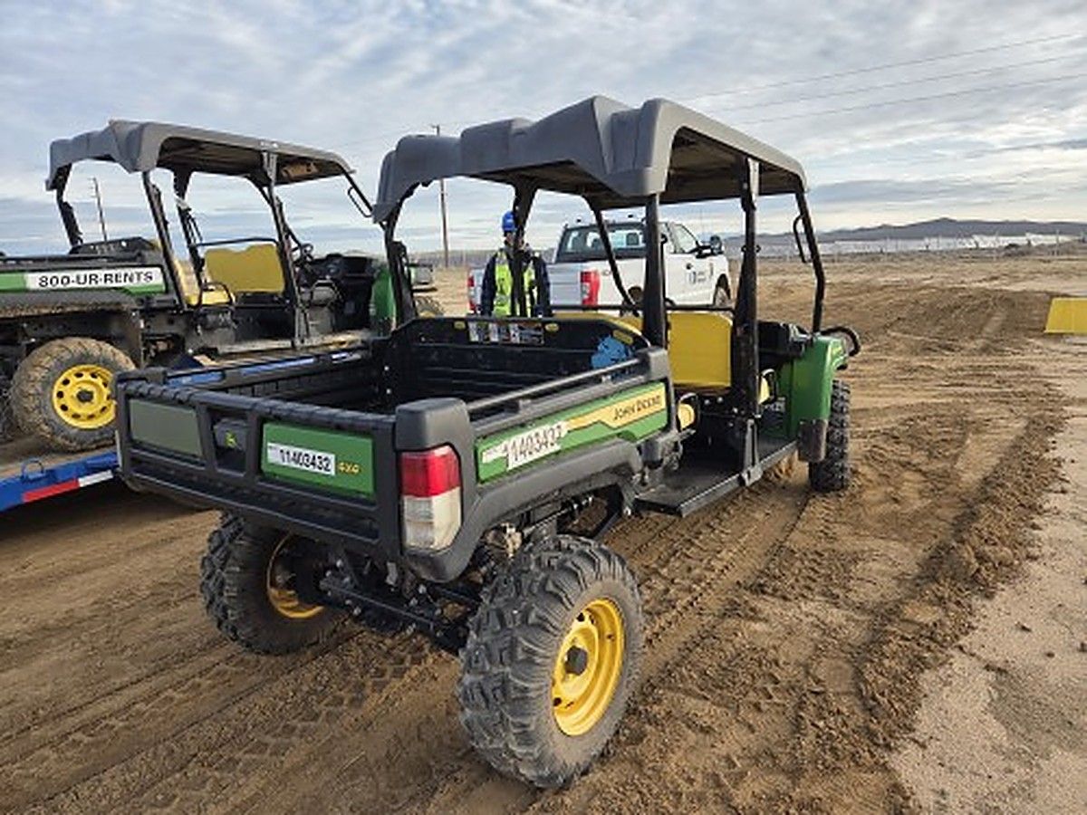 JOHN DEERE XUV855M S4 photo 4