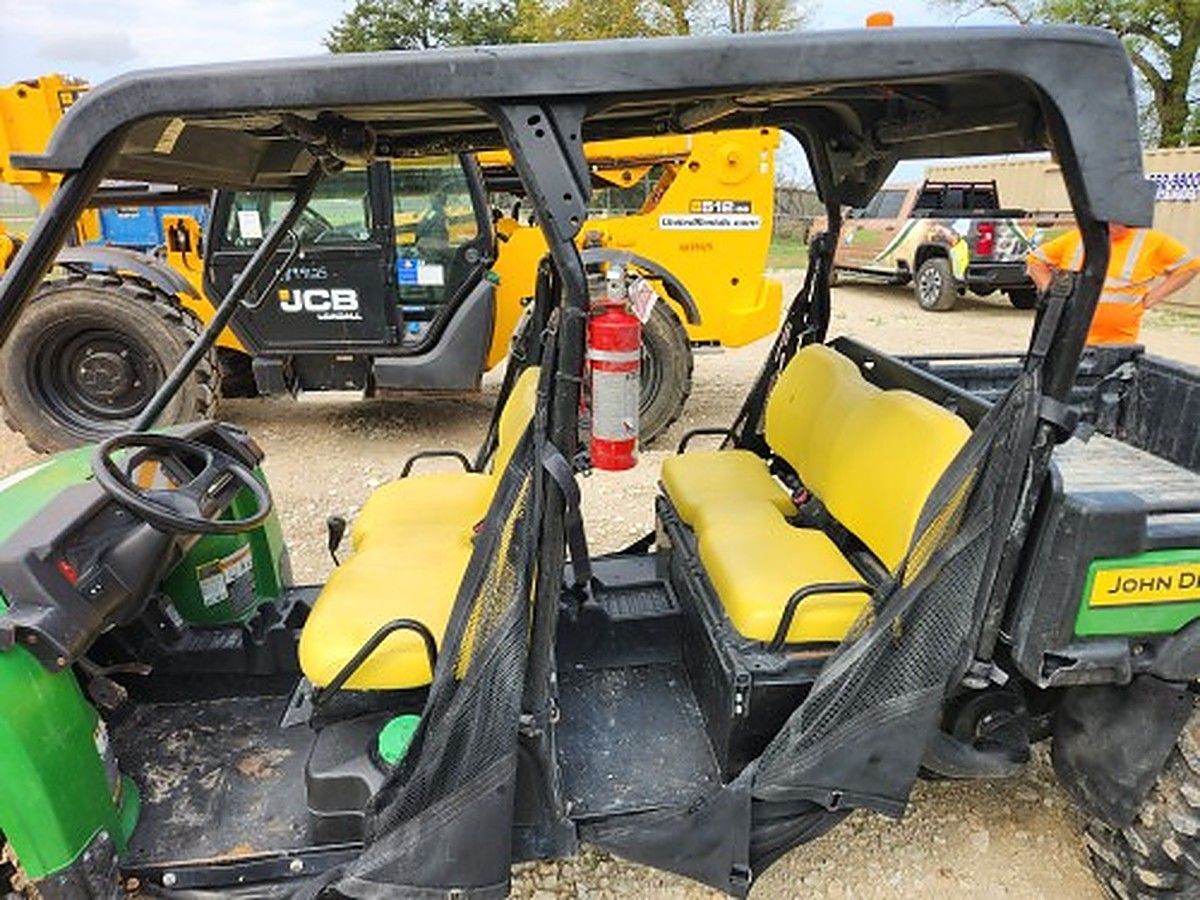 JOHN DEERE XUV855M S4 photo 5