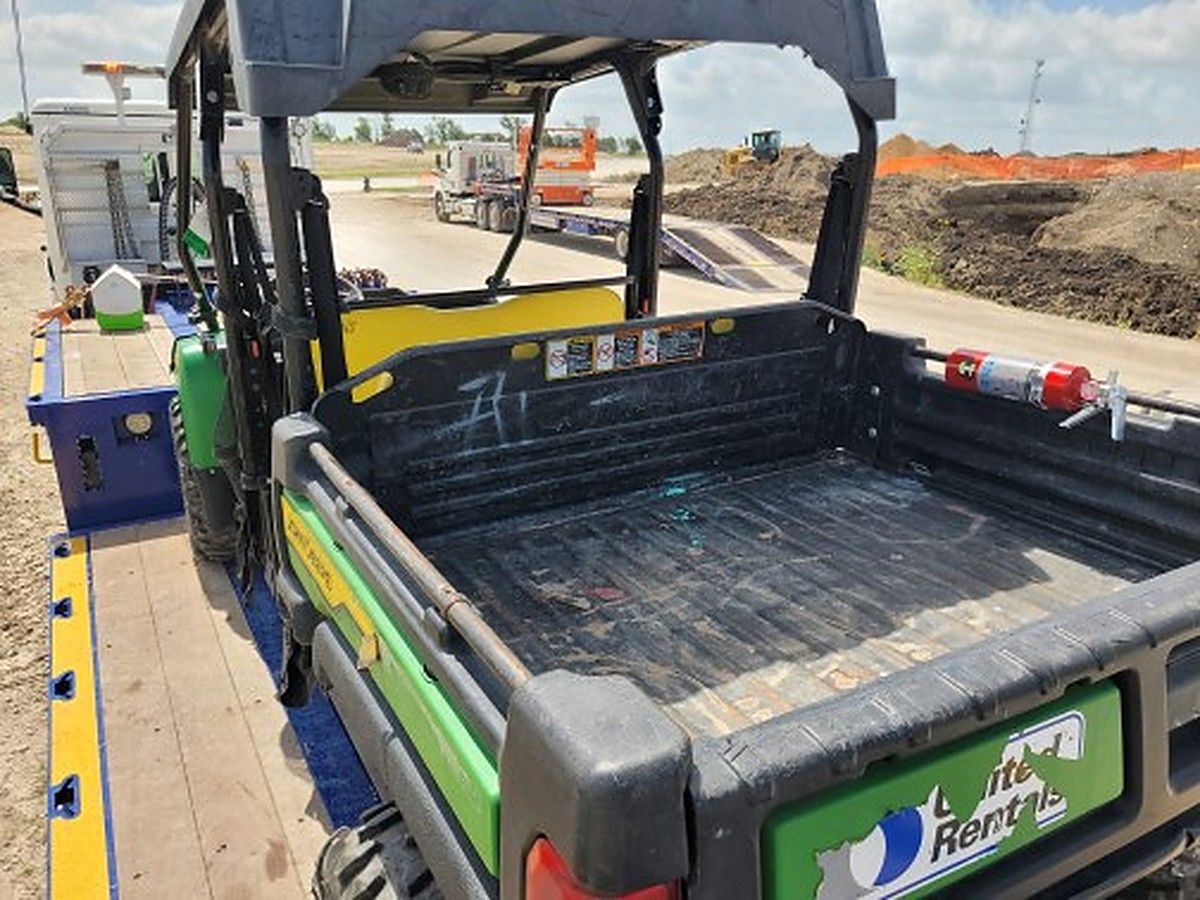 JOHN DEERE XUV855M S4 photo 5