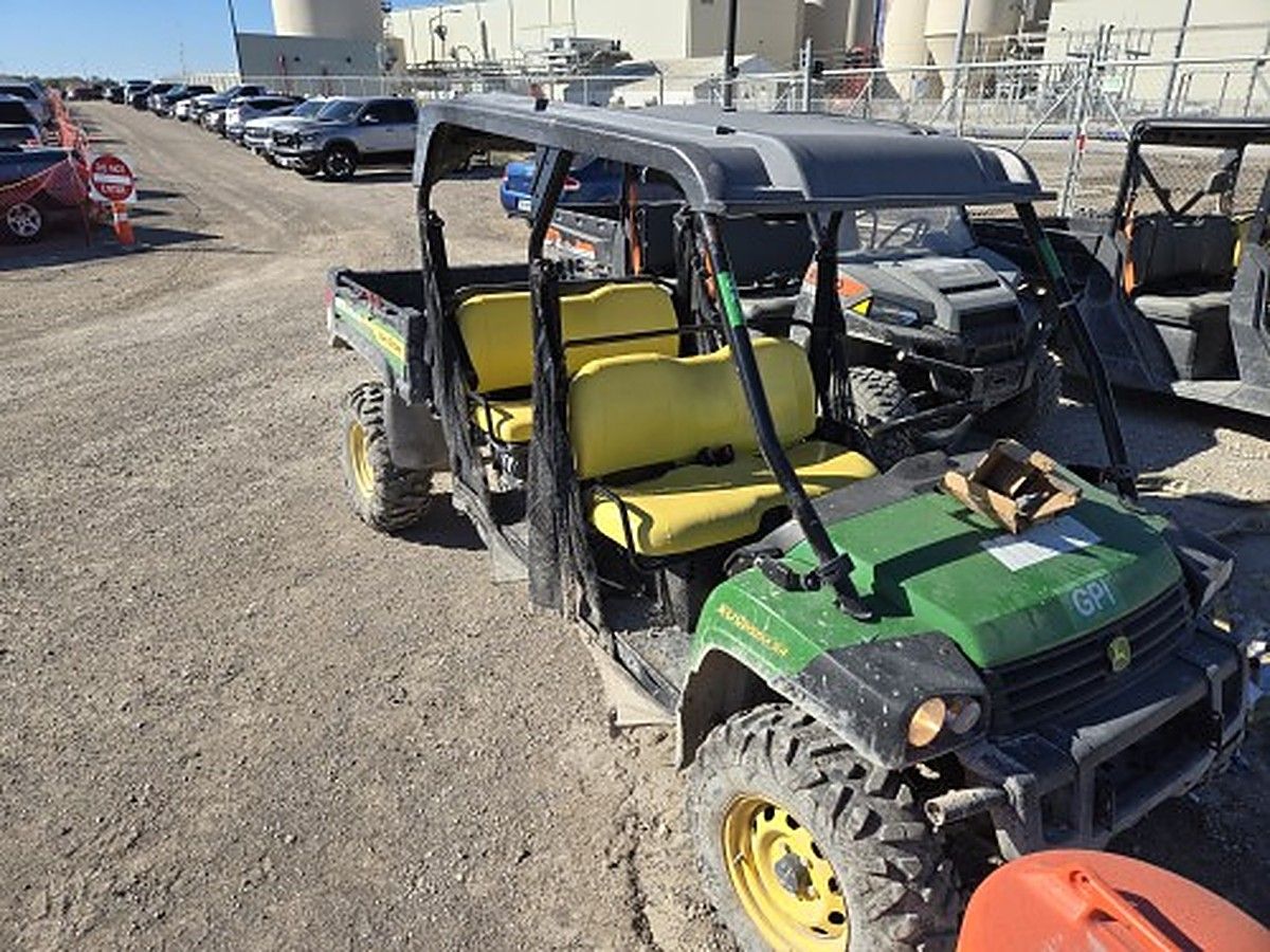 JOHN DEERE XUV855M S4 photo 7