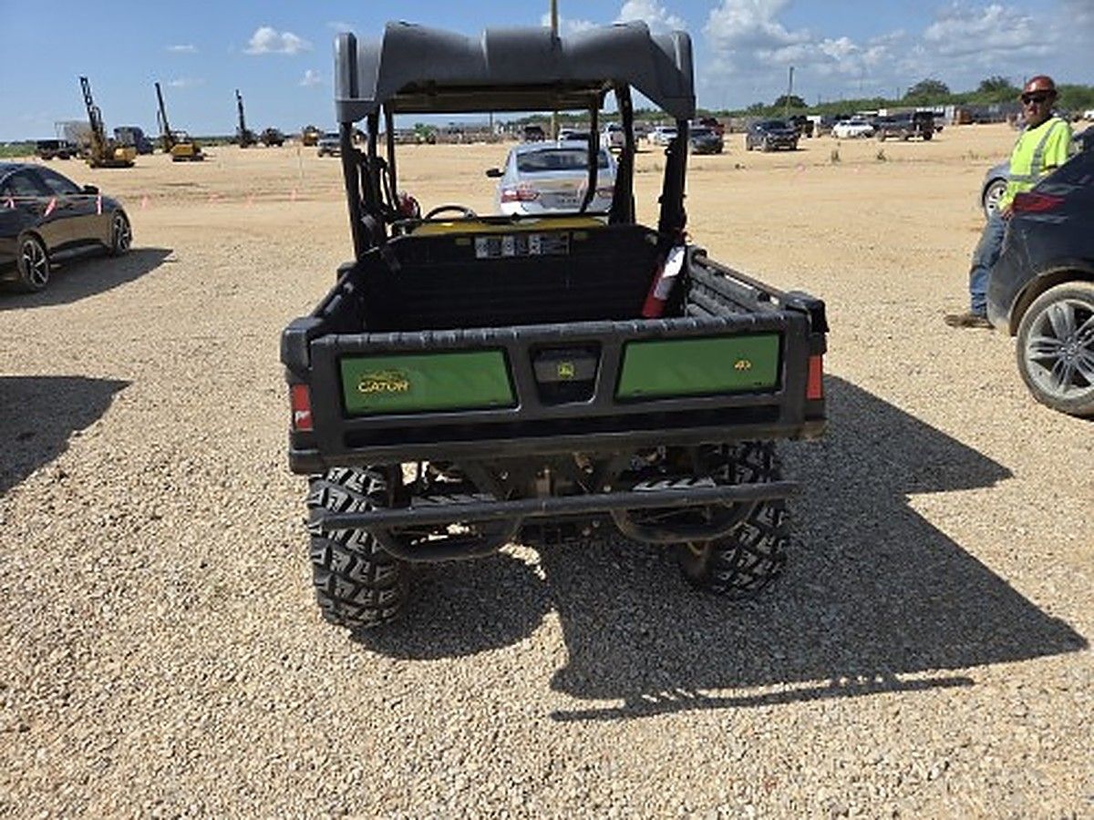 JOHN DEERE XUV855M S4 photo 2