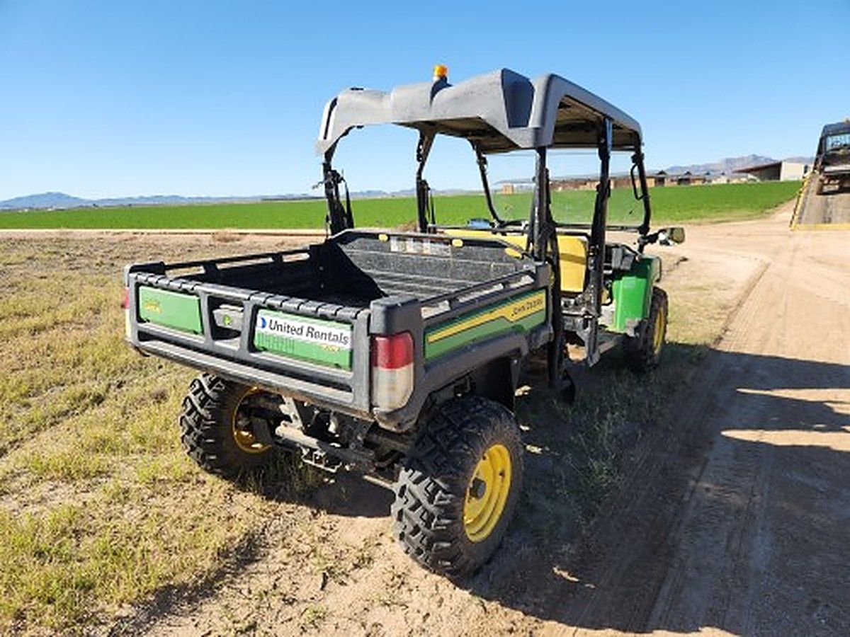 JOHN DEERE XUV855M S4 photo 2