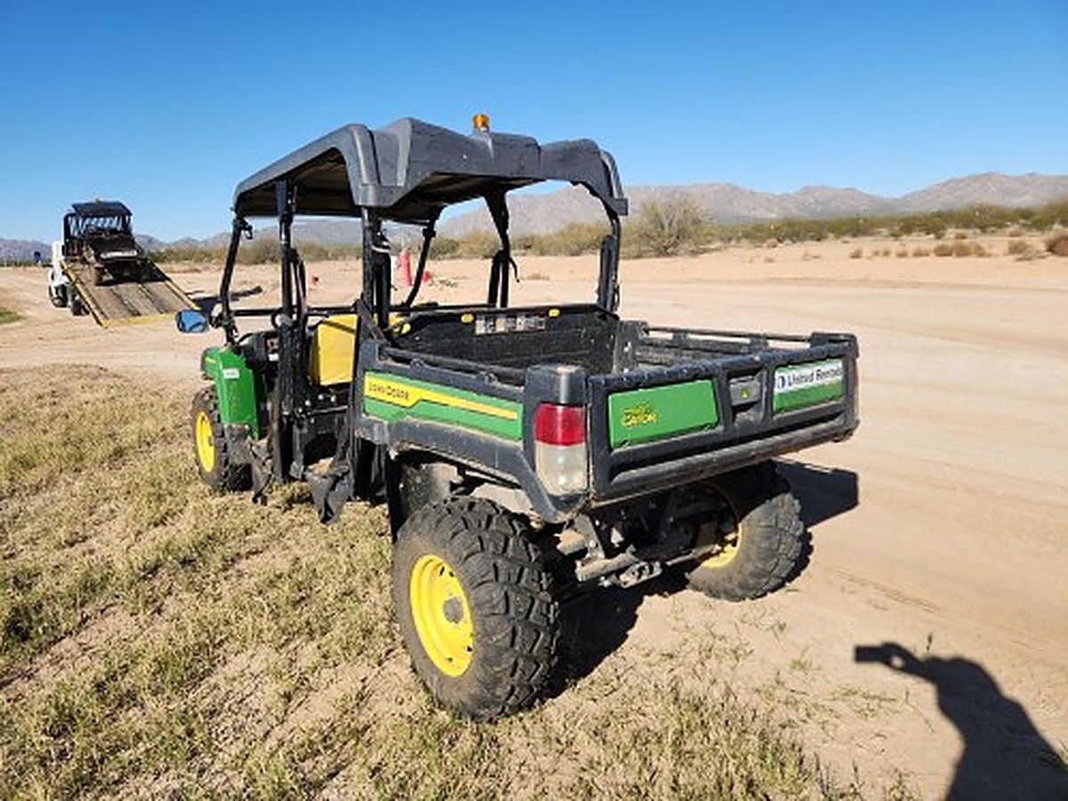 JOHN DEERE XUV855M S4 photo 3