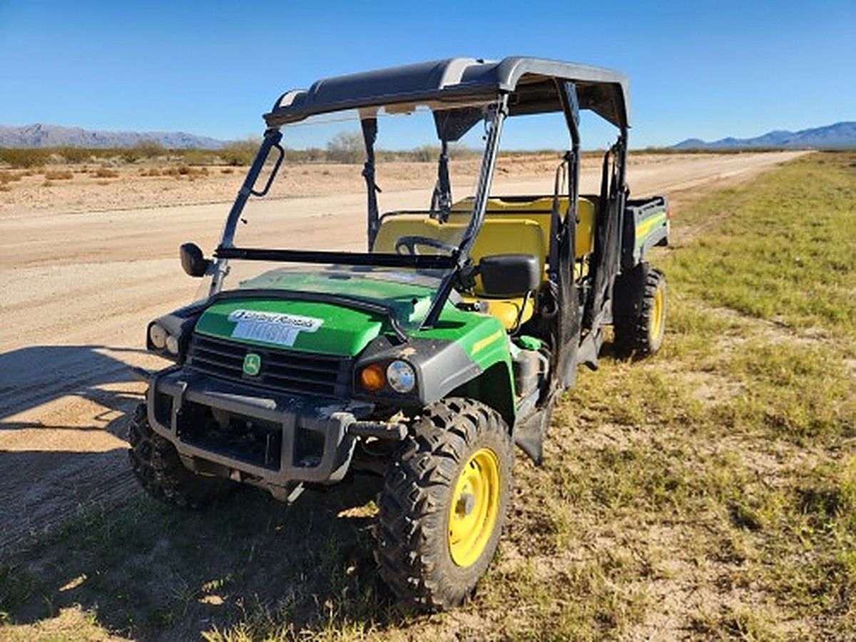 JOHN DEERE XUV855M S4 photo 6