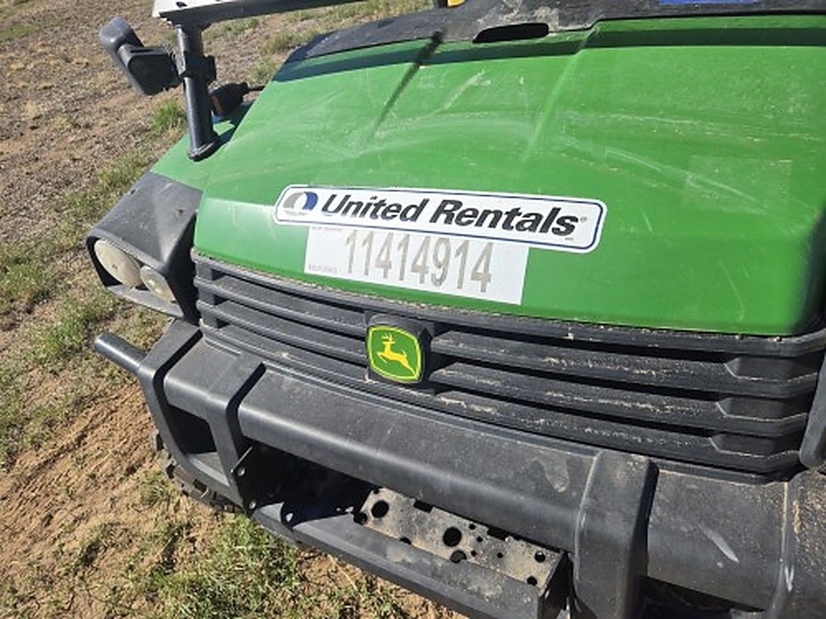 JOHN DEERE XUV855M S4 photo 8