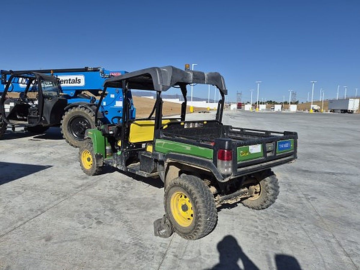 JOHN DEERE XUV855M S4 photo 5