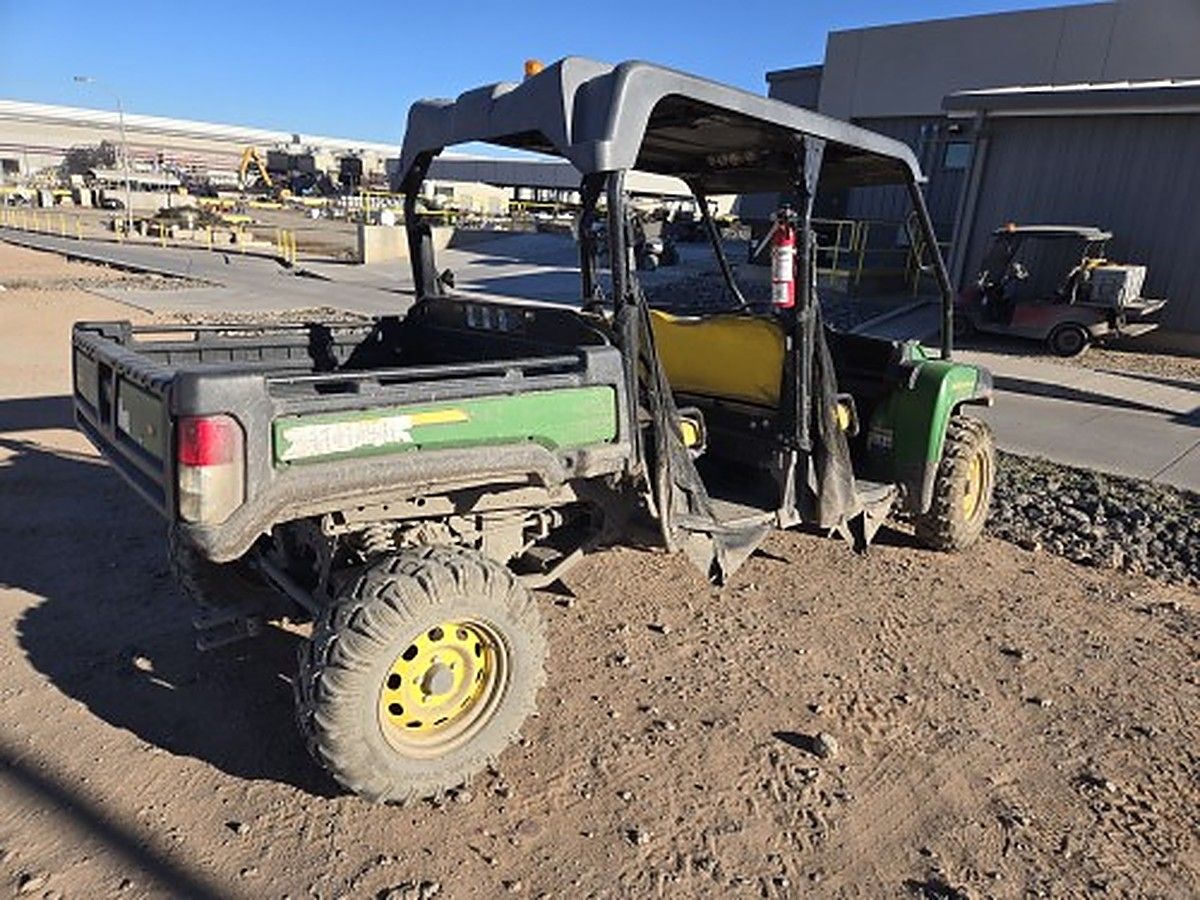 JOHN DEERE XUV855M S4 photo 6