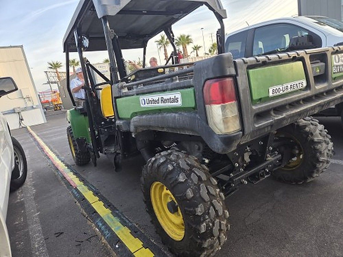 JOHN DEERE XUV855M S4 photo 4