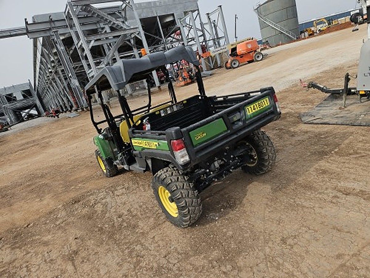 JOHN DEERE XUV855M S4 photo 5