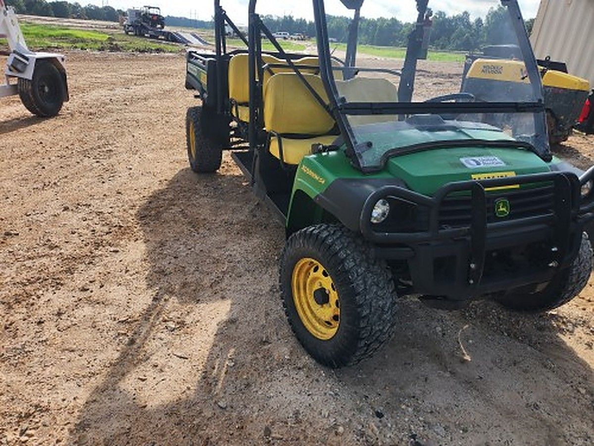 JOHN DEERE XUV855M S4 photo 3