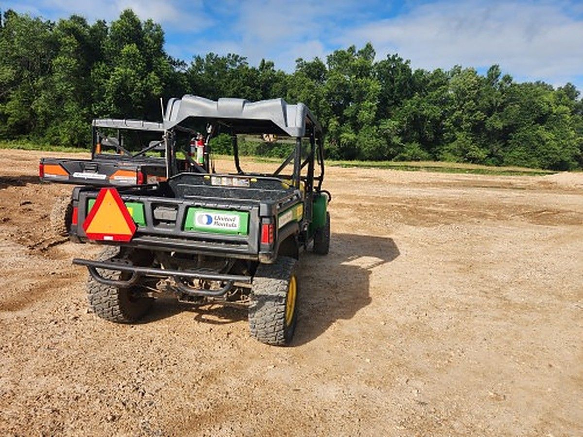 JOHN DEERE XUV855M S4 photo 4