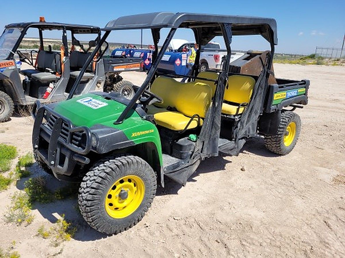 JOHN DEERE XUV855M S4 photo 4