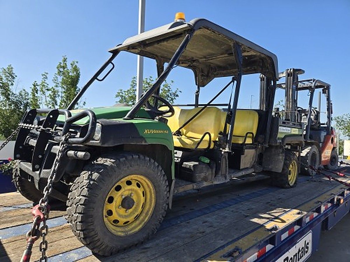 JOHN DEERE XUV855M S4 photo 3