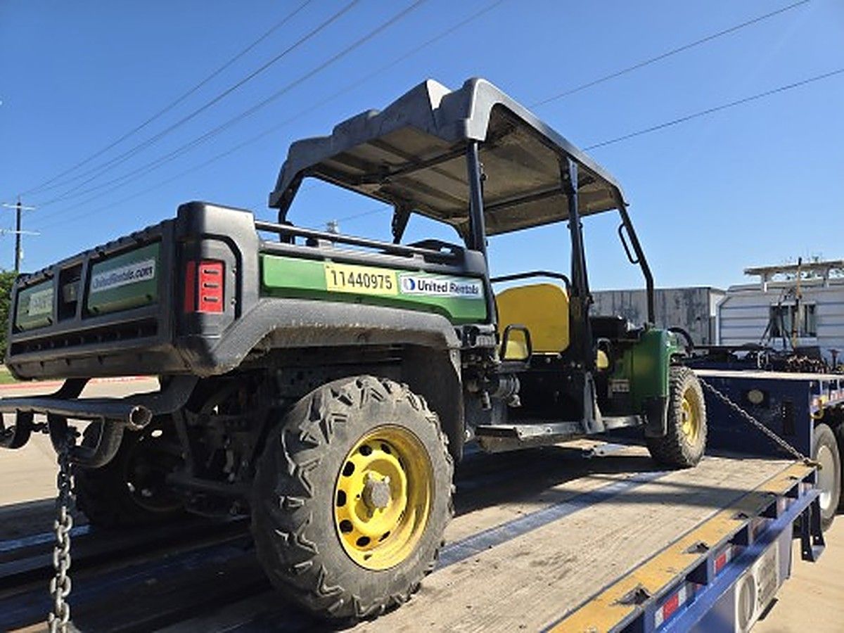 JOHN DEERE XUV855M S4 photo 4